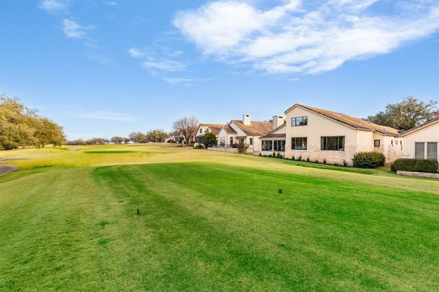 2433 Founders CIR, Spicewood, TX 78669