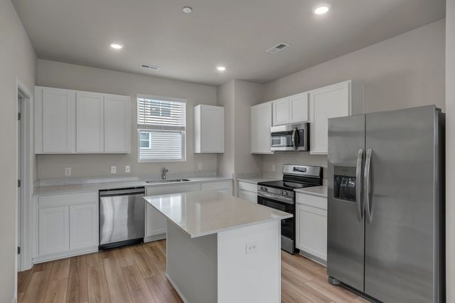 703 Taylor Drive, Chapel Hill, TN 37034