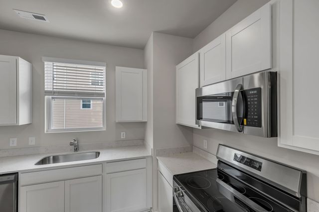 703 Taylor Drive, Chapel Hill, TN 37034