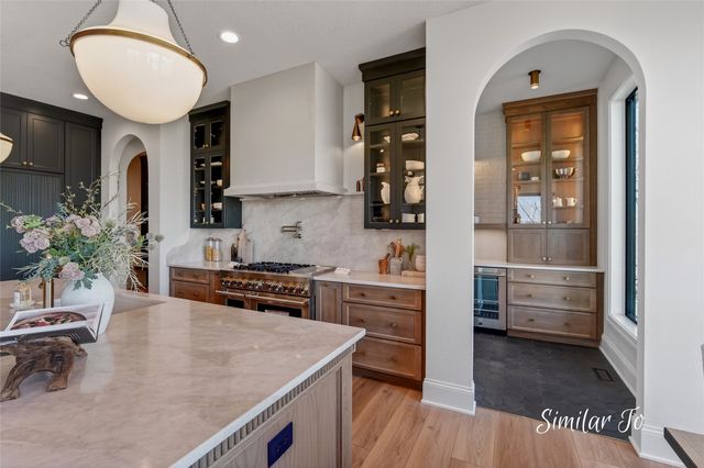 4649 176th Court, Urbandale, IA 50132