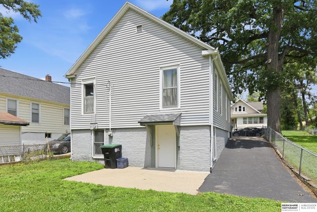 2015 Fowler Avenue, Omaha, NE 68110