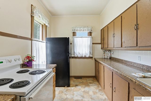 2015 Fowler Avenue, Omaha, NE 68110