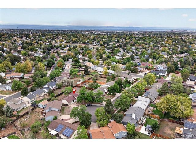 1661 S Walden Ct, Aurora, CO 80017