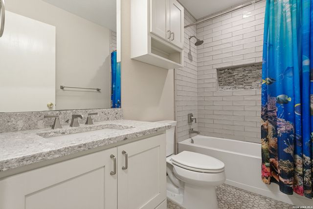 327 CALUMET PL, San Antonio, TX 78209