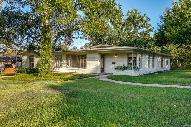 327 CALUMET PL, San Antonio, TX 78209