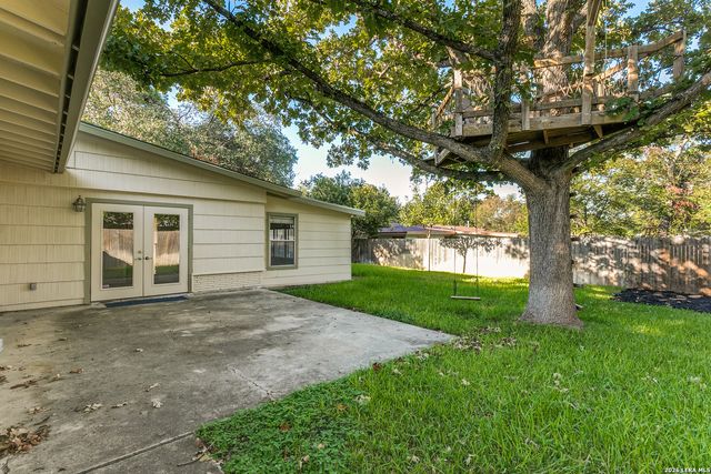 327 CALUMET PL, San Antonio, TX 78209