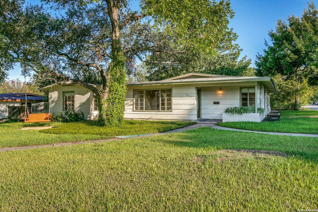 327 CALUMET PL, San Antonio, TX 78209