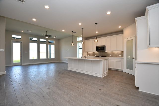 19718 Dwight Eisenhower Drive, Cypress, TX 77433