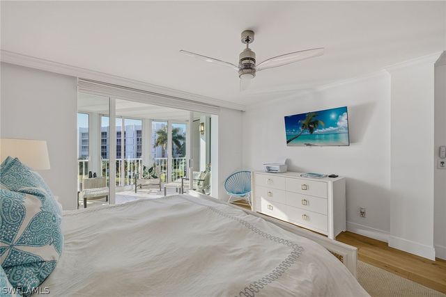 400 Park Shore DR 400, Naples, FL 34103