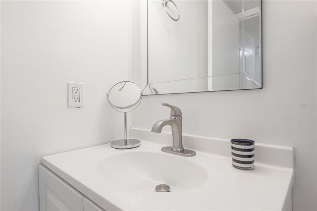 3206 W AZEELE STREET 129, Tampa, FL 33609