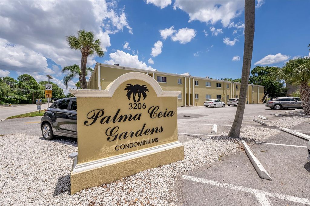 3206 W AZEELE STREET 129, Tampa, FL 33609
