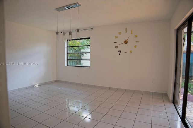 13238 NW 8th Ter, Miami, FL 33182