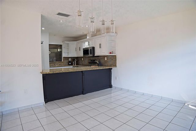 13238 NW 8th Ter, Miami, FL 33182