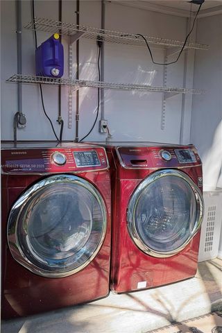 13238 NW 8th Ter, Miami, FL 33182