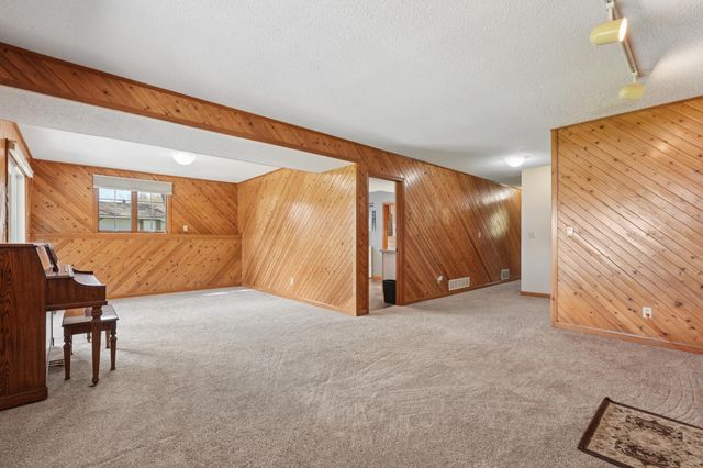 19601 Orwell Avenue N, Marine On Saint Croix, MN 55047