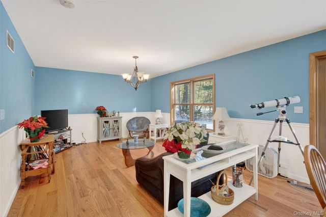 131 Ozeriany Road, Glen Spey, NY 12719