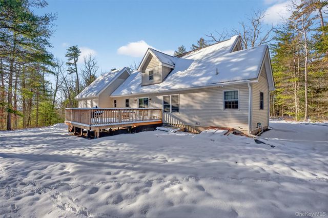 131 Ozeriany Road, Glen Spey, NY 12719