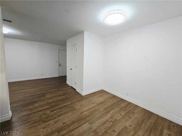 5081 River Glen Drive 104, Las Vegas, NV 89103