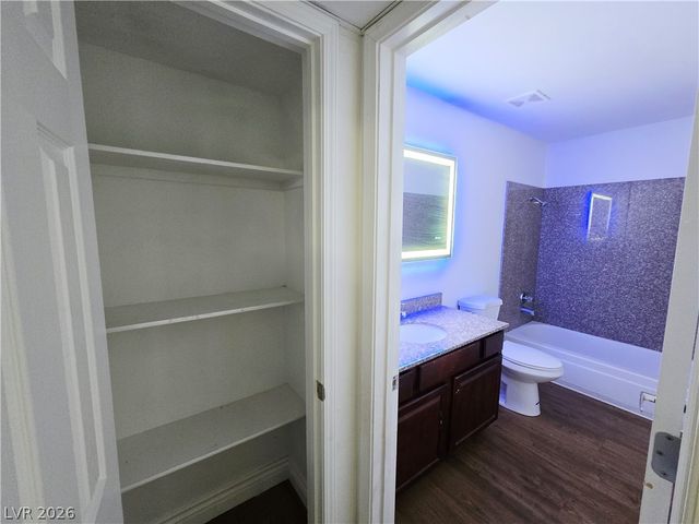 5081 River Glen Drive 104, Las Vegas, NV 89103