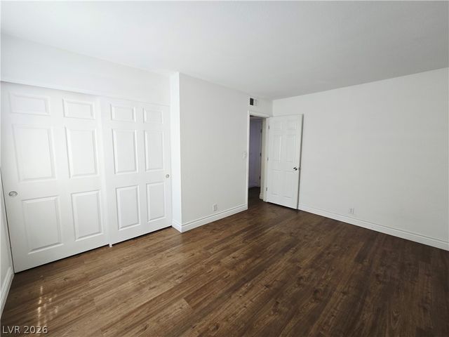5081 River Glen Drive 104, Las Vegas, NV 89103