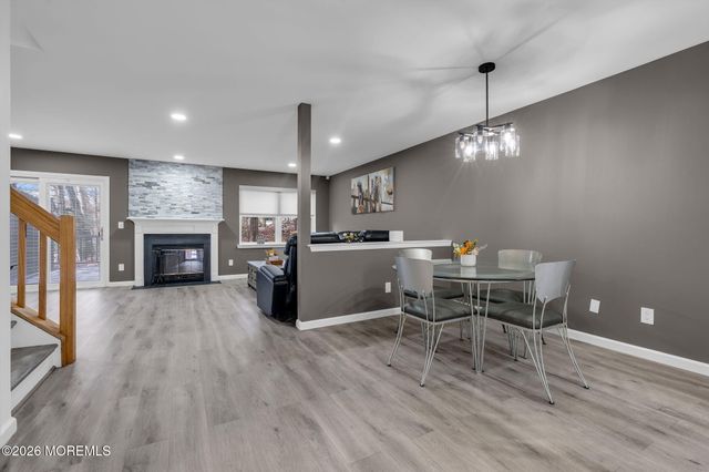 324 Oak Knoll Drive, Englishtown, NJ 07726