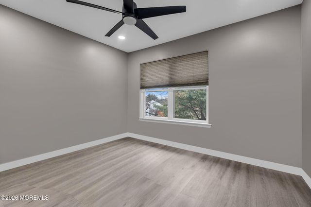 324 Oak Knoll Drive, Englishtown, NJ 07726