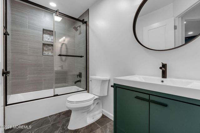 324 Oak Knoll Drive, Englishtown, NJ 07726