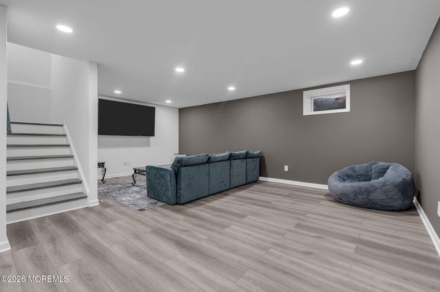 324 Oak Knoll Drive, Englishtown, NJ 07726