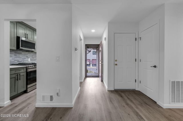 324 Oak Knoll Drive, Englishtown, NJ 07726