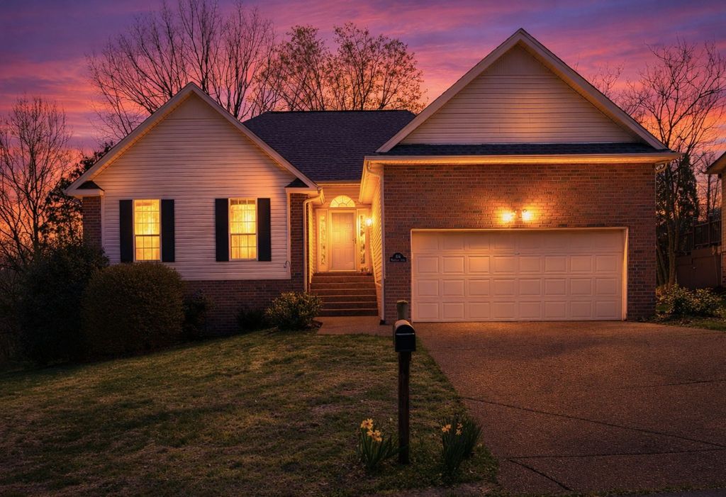 104 Woodfield Ct, Nashville, TN 37211
