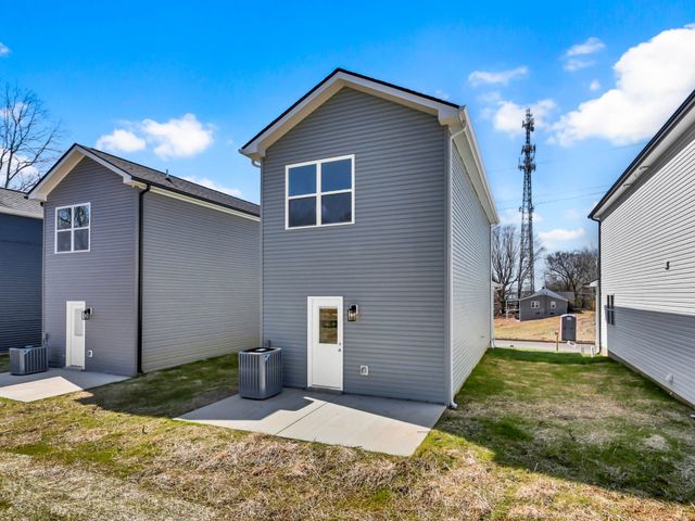 205 Robert St, Clarksville, TN 37040