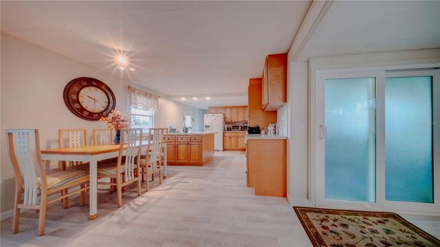 2753 VINDALE ROAD, Tavares, FL 32778