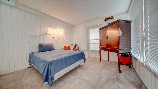 2753 VINDALE ROAD, Tavares, FL 32778