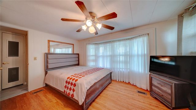 2753 VINDALE ROAD, Tavares, FL 32778