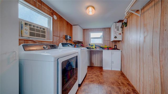 2753 VINDALE ROAD, Tavares, FL 32778