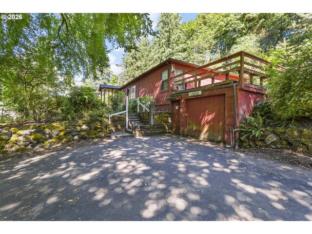 18300 BRYANT Rd, Lake Oswego, OR 97034
