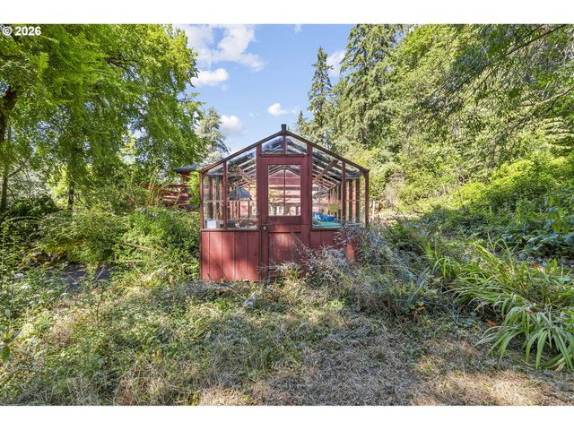 18300 BRYANT Rd, Lake Oswego, OR 97034
