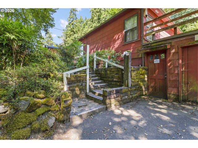 18300 BRYANT Rd, Lake Oswego, OR 97034