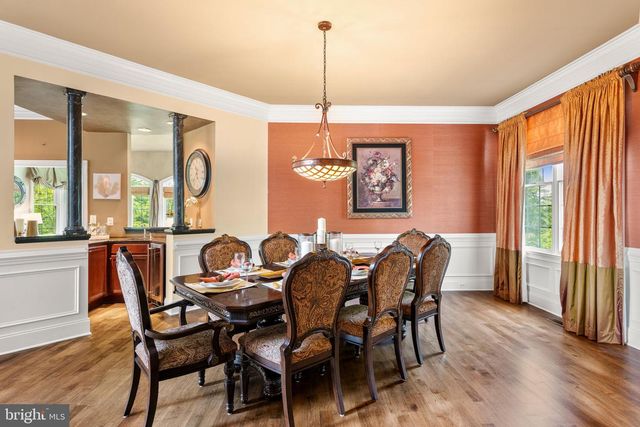 9 GOLDFINCH CIR, Phoenixville, PA 19460