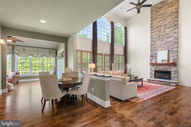 9 GOLDFINCH CIR, Phoenixville, PA 19460