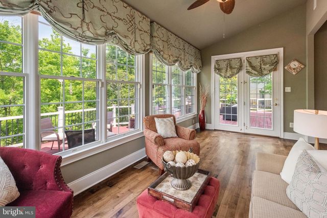 9 GOLDFINCH CIR, Phoenixville, PA 19460