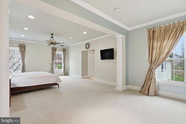 9 GOLDFINCH CIR, Phoenixville, PA 19460