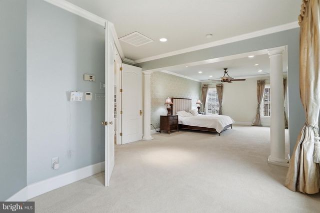 9 GOLDFINCH CIR, Phoenixville, PA 19460