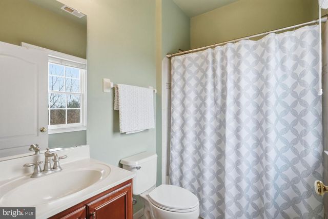 9 GOLDFINCH CIR, Phoenixville, PA 19460