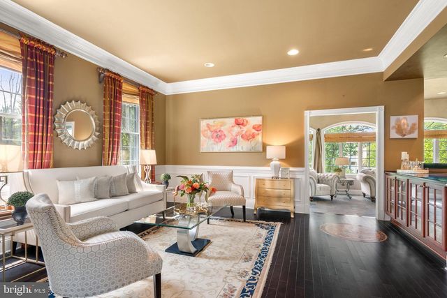9 GOLDFINCH CIR, Phoenixville, PA 19460