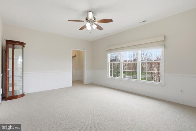 9 GOLDFINCH CIR, Phoenixville, PA 19460