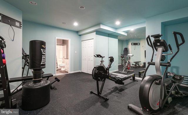 9 GOLDFINCH CIR, Phoenixville, PA 19460
