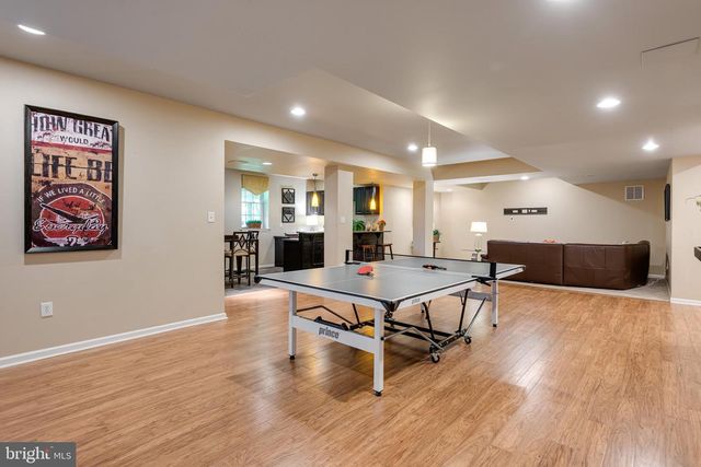 9 GOLDFINCH CIR, Phoenixville, PA 19460
