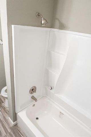 5532 Eskridge 3, Houston, TX 77023