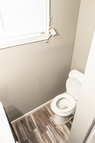 5532 Eskridge 3, Houston, TX 77023